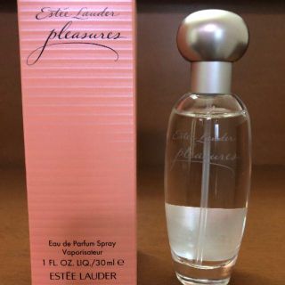 エスティローダー(Estee Lauder)のプレジャーズ(pleasures) 30ml(香水(女性用))