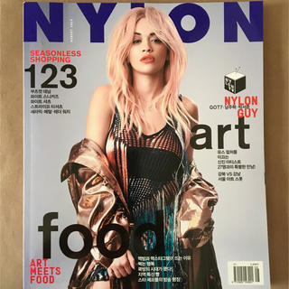 値下げ！NYLON（韓国雑誌）2015年8月号(その他)