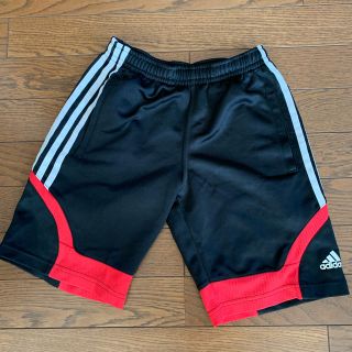 アディダス(adidas)の【べち様】adidas140㎝ ブラックハーフパンツ(ウェア)