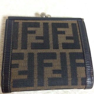 フェンディ(FENDI)のフェンディ ズッカ柄 がま口折財布(財布)