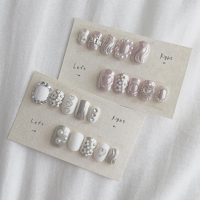 instagramから♡ コスメ/美容のネイル(つけ爪/ネイルチップ)の商品写真