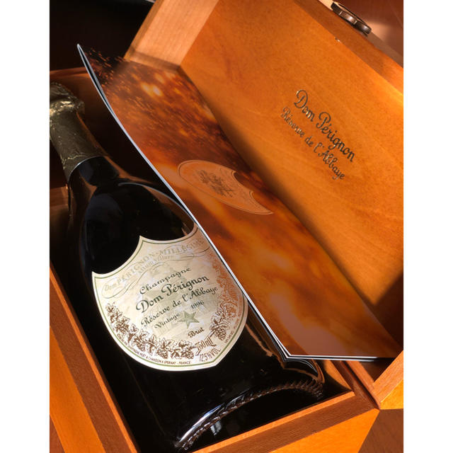 Dom Pérignon - 値下げ！ドン・ペリニヨン ゴールド 1996 正規品 750ml 箱・冊子付き
