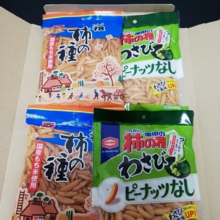 カメダセイカ(亀田製菓)の柿の種詰め合わせ4袋(菓子/デザート)