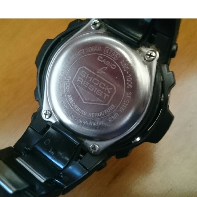 G-SHOCK(ジーショック)のG-SHOCK  AWG-M100C 電波 ソーラーシルバー メンズの時計(腕時計(デジタル))の商品写真