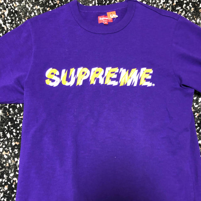 Supreme(シュプリーム)のsupreme Tシャツ M メンズのトップス(Tシャツ/カットソー(半袖/袖なし))の商品写真