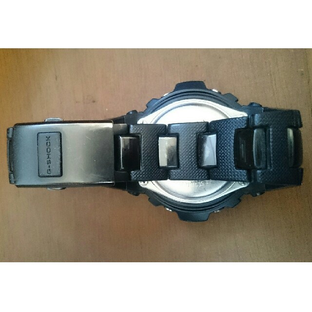 G-SHOCK(ジーショック)のG-SHOCK  AWG-M100BC 電波 ソーラーゴールド メンズの時計(腕時計(デジタル))の商品写真