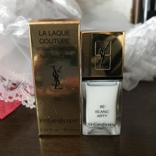 イヴサンローランボーテ(Yves Saint Laurent Beaute)のイヴサンローラン ラ ラックチュール80 (マニキュア)