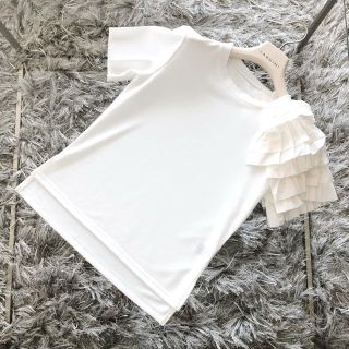 ナルシス(Narcissus)の【新品未使用】アシンメトリー フリル袖 Tシャツ ¥3,488(Tシャツ(半袖/袖なし))