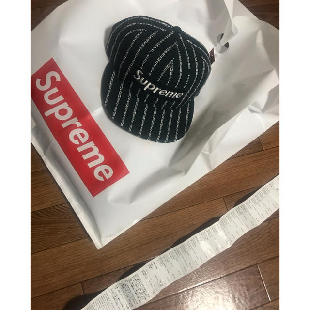 Text Stripe New Era®キャップ