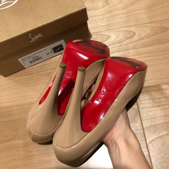 Christian Louboutin(クリスチャンルブタン)の美品❤️ ルブタン オープントゥパンプス 36.5 レディースの靴/シューズ(ハイヒール/パンプス)の商品写真