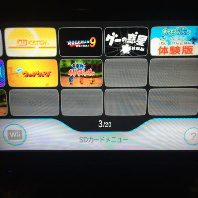 Wii(ウィー)のWii本体(初期型)バーチャルコンソール ・Wiiウェアソフト27本入り エンタメ/ホビーのゲームソフト/ゲーム機本体(家庭用ゲーム機本体)の商品写真