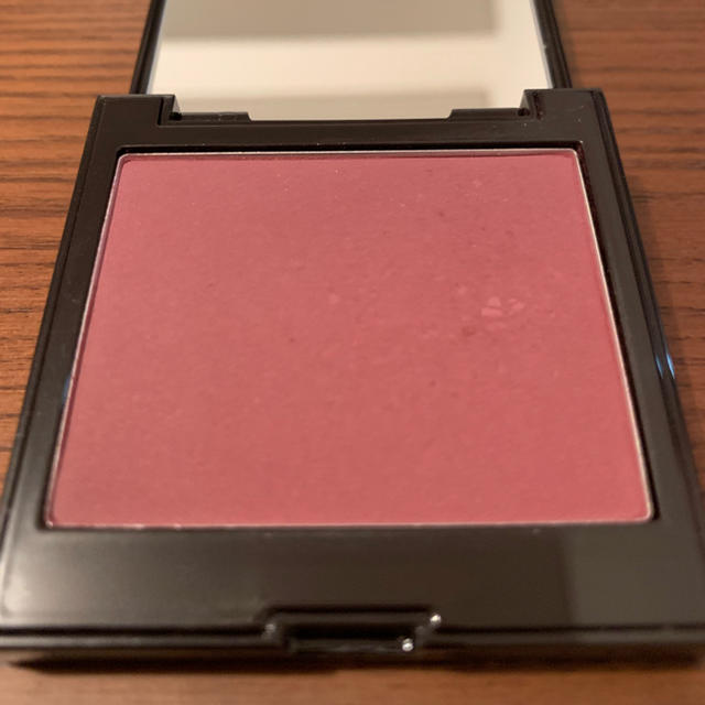 laura mercier(ローラメルシエ)のlaura mercier  ブラッシュカラーインフュージョン08 コスメ/美容のベースメイク/化粧品(チーク)の商品写真