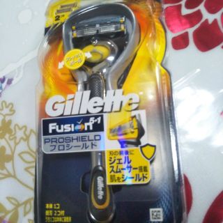 Gillette Fusion プロシールド(メンズシェーバー)