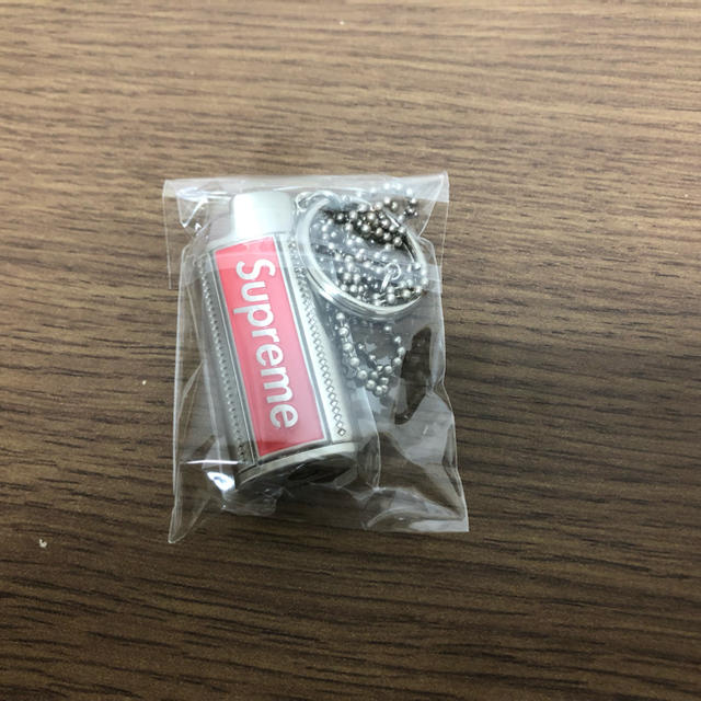 Supreme(シュプリーム)のsupreme19ss Metal Lighter Holster ネックレス メンズのアクセサリー(ネックレス)の商品写真