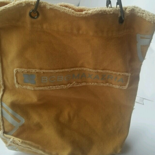 BCBGMAXAZRIA(ビーシービージーマックスアズリア)のBCBG MAXAZRIAバッグ レディースのバッグ(ショルダーバッグ)の商品写真