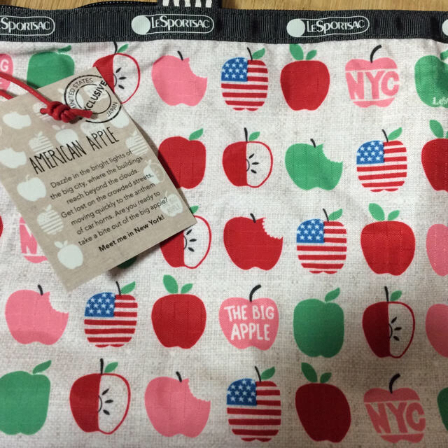 LeSportsac(レスポートサック)のLeSportsac デイリートートりんご柄 American Apple レディースのバッグ(トートバッグ)の商品写真