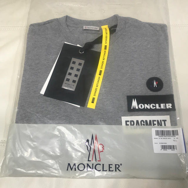 【送料込Lサイズ】moncler✖︎fragment 限定Tシャツ グレーTシャツ/カットソー(半袖/袖なし)