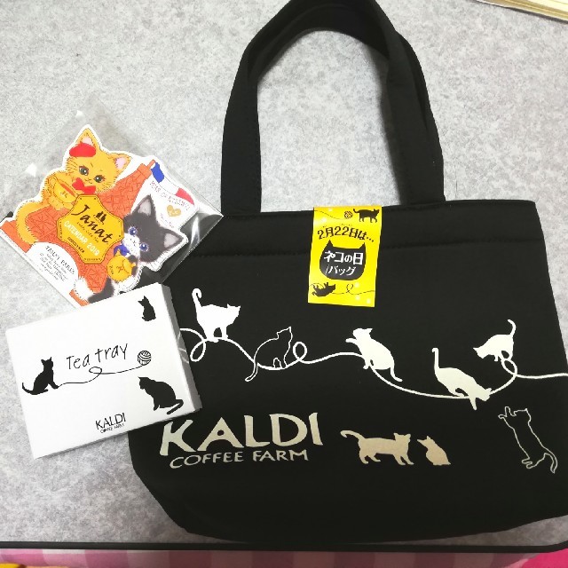 KALDI(カルディ)のカルディ　猫の日バック　トレー　カレンダー レディースのバッグ(トートバッグ)の商品写真