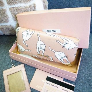 ミュウミュウ 猫 財布 レディース の通販 48点 Miumiuのレディースを買うならラクマ