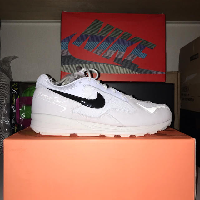 NIKE(ナイキ)のNIKE AIR SKYLON 2 × FEAR OF GOD 28.5 メンズの靴/シューズ(スニーカー)の商品写真