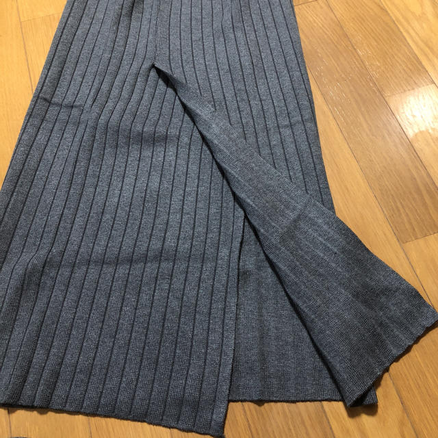 ZARA(ザラ)の未使用♡サイドスリットリブタイトスカート レディースのスカート(ロングスカート)の商品写真