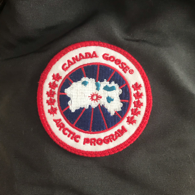 CANADA GOOSE(カナダグース)の新品 カナダグース CANADA GOOSE コート レディースのジャケット/アウター(ダウンジャケット)の商品写真