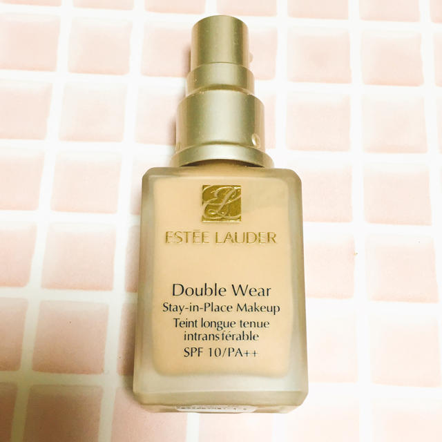 Estee Lauder(エスティローダー)のエスティーローダー ダブルウェア ステイインプレイス メイクアップ #17 コスメ/美容のベースメイク/化粧品(ファンデーション)の商品写真