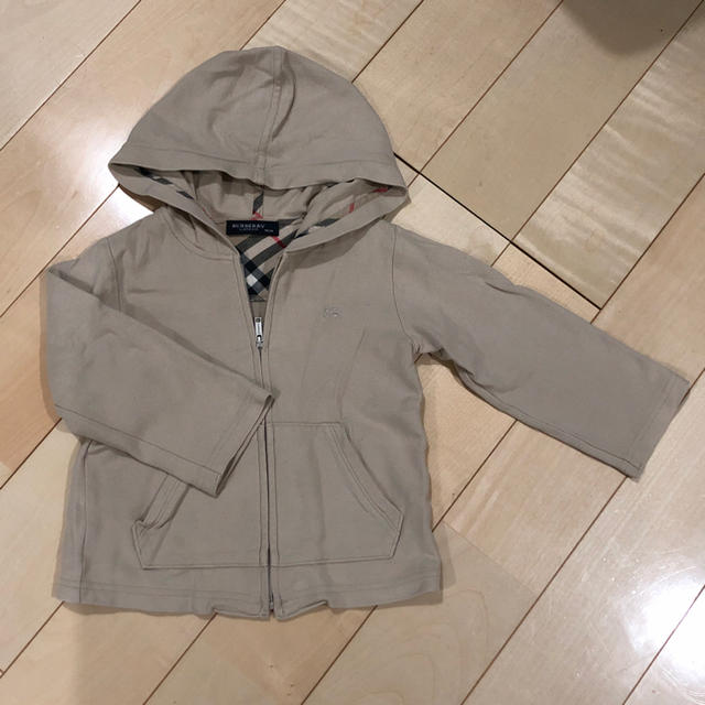 BURBERRY(バーバリー)の【最終値下げ】バーバリー パーカー 90 キッズ/ベビー/マタニティのキッズ服男の子用(90cm~)(ジャケット/上着)の商品写真