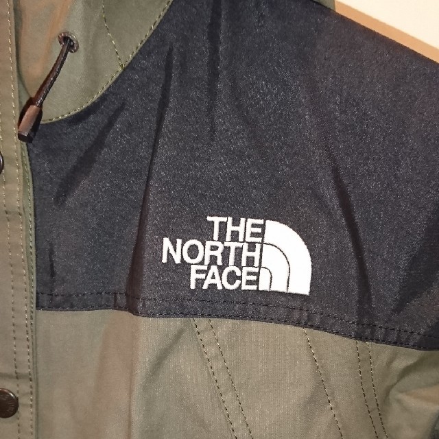 THE NORTH FACE(ザノースフェイス)の専用 新品未使用 マウンテンライトジャケット レディースL ニュートープ レディースのジャケット/アウター(ナイロンジャケット)の商品写真