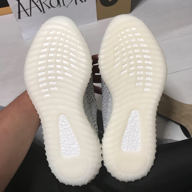 adidas(アディダス)のYeezy boost 350 v2 static non reflective メンズの靴/シューズ(スニーカー)の商品写真