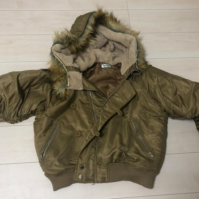 EVRIS(エヴリス)のEVRIS レディースのジャケット/アウター(ブルゾン)の商品写真