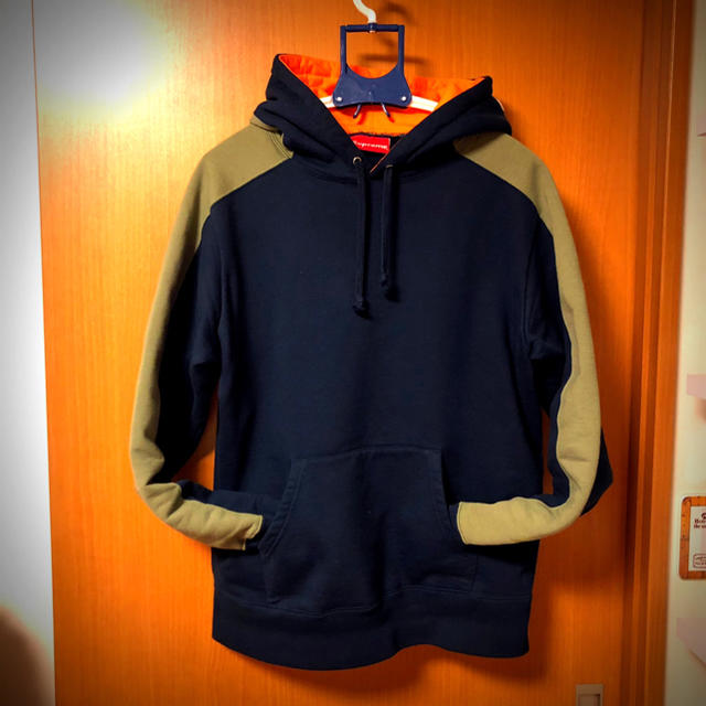 Supreme(シュプリーム)のss18 Supreme Paneled Hooded Sweatshirt M メンズのトップス(パーカー)の商品写真