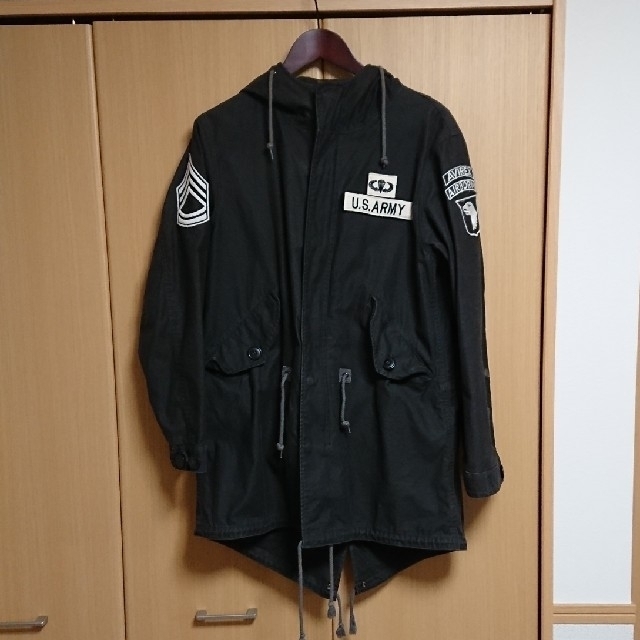 AVIREX  
SCREAMING EAGLES SHELL PARKA