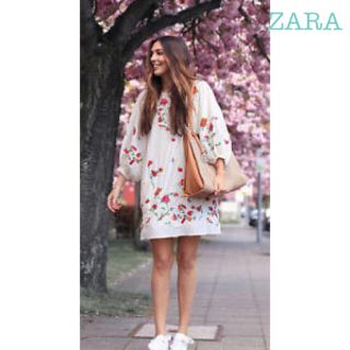 ザラ(ZARA)のsale!新品タグ付☆ZARAザラ☆花鳥刺繍パフスリーブ絹シルクワンピース(ミニワンピース)