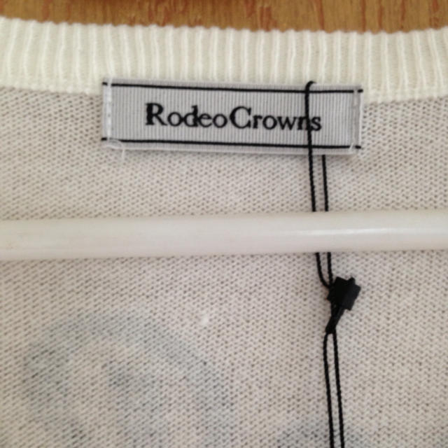 RODEO CROWNS(ロデオクラウンズ)のRCS★Vネックカーデ レディースのトップス(Tシャツ(長袖/七分))の商品写真