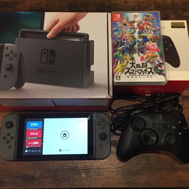 Nintendo Switch(ニンテンドースイッチ)のニンテンドースイッチ スマブラSP ホリパッド セット エンタメ/ホビーのゲームソフト/ゲーム機本体(家庭用ゲーム機本体)の商品写真