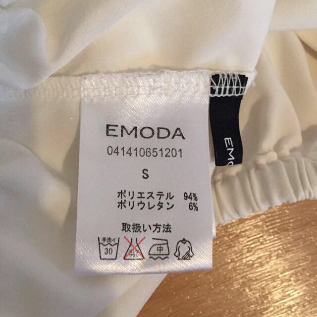 EMODA(エモダ)の売り尽くしSALE♡さんお取り置き レディースのトップス(シャツ/ブラウス(半袖/袖なし))の商品写真