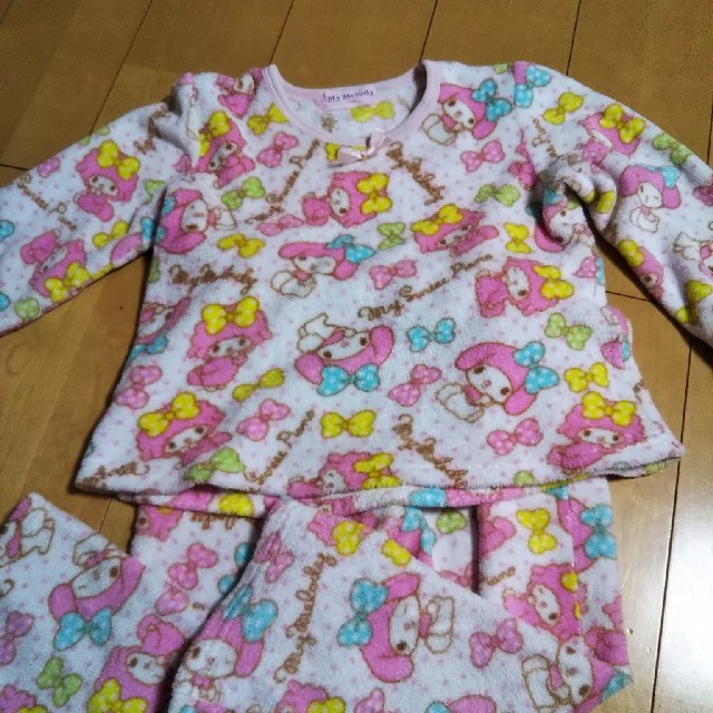 サンリオ(サンリオ)のパジャマ マイメロ 130 キッズ/ベビー/マタニティのキッズ服女の子用(90cm~)(パジャマ)の商品写真