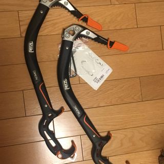 ペツル(PETZL)のボンボン様専用 ペツル  ノミック 2本組(登山用品)