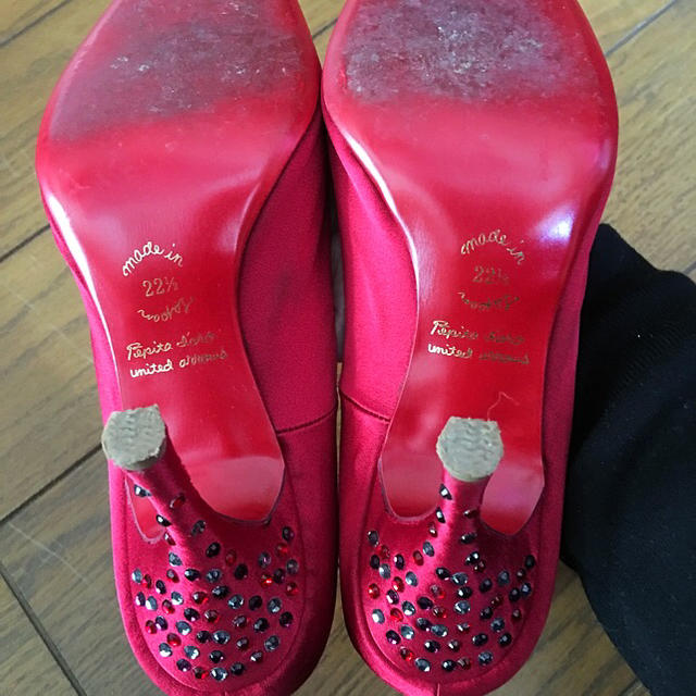 PEPITA D'ORO(ペピータドロ)の日本製 ペピータドロ ユナイテッドアローズ ラインストーン付きサテンパンプス レディースの靴/シューズ(ハイヒール/パンプス)の商品写真