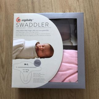 エルゴベビー(Ergobaby)のエルゴ☆スワドラー スワドル おくるみ ピンク 新品 バラ (おくるみ/ブランケット)