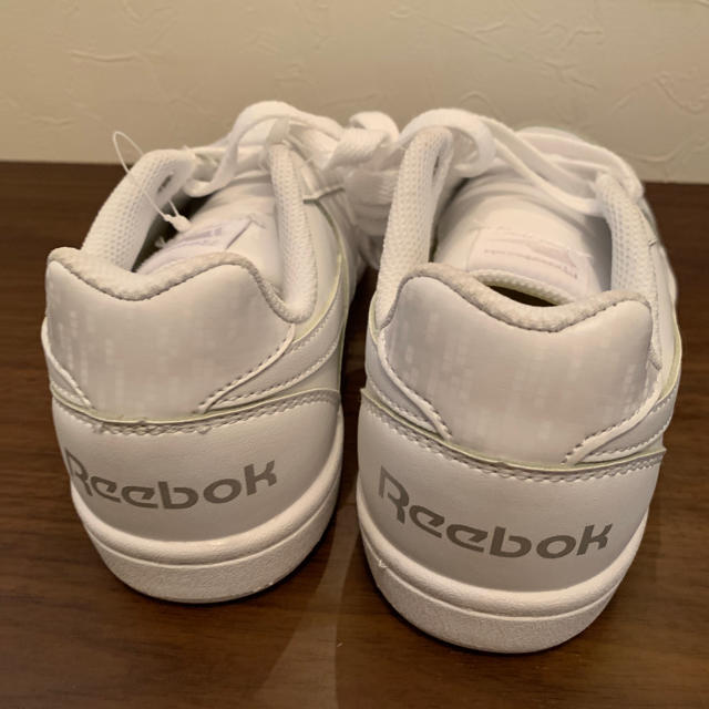 Reebok(リーボック)の新品 リーボック 21㎝ キッズ/ベビー/マタニティのキッズ靴/シューズ(15cm~)(スニーカー)の商品写真