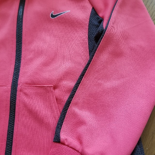 NIKE(ナイキ)のナイキ　女児　ジャージ　上着　アウター　130 140 キッズ/ベビー/マタニティのキッズ服女の子用(90cm~)(ジャケット/上着)の商品写真