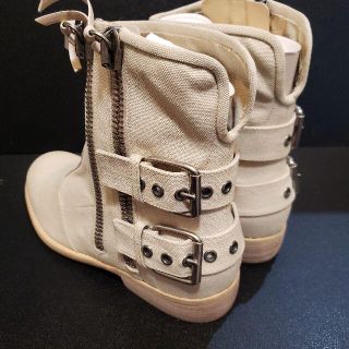 GIUZEPPE ZANOTTI - ジュゼッペザノッティ（Giuseppe Zanotti