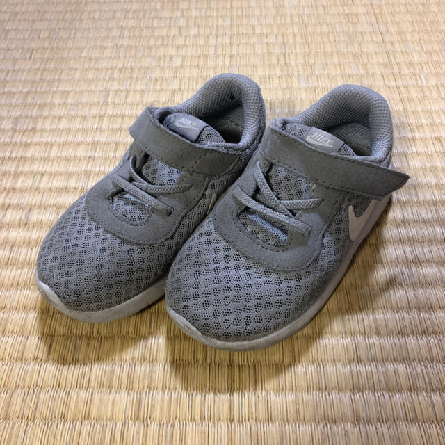 NIKE(ナイキ)のナイキ スニーカー 14センチ キッズ/ベビー/マタニティのベビー靴/シューズ(~14cm)(スニーカー)の商品写真