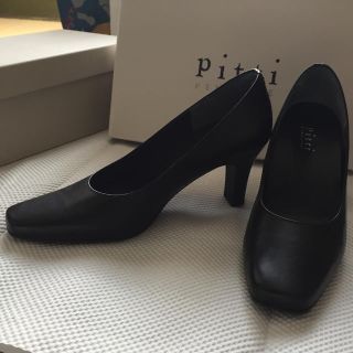 ピッティ(Pitti)の美品 パンプス 22.5センチ(ハイヒール/パンプス)