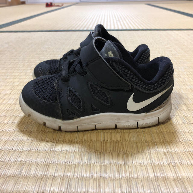 NIKE(ナイキ)のナイキスニーカー  13センチ キッズ/ベビー/マタニティのベビー靴/シューズ(~14cm)(スニーカー)の商品写真