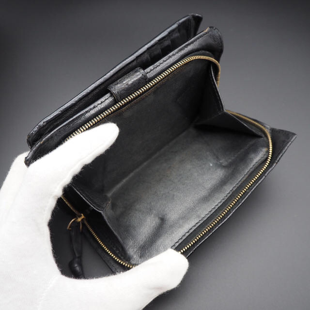Bottega Veneta(ボッテガヴェネタ)の【15%OFF】ボッテガヴェネタ 二つ折り財布 121060 ブラック メンズのファッション小物(折り財布)の商品写真