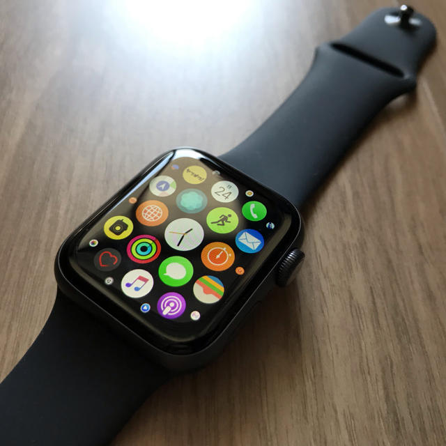 Apple Watch Series4 40mm GPSモデル(ほぼ未使用品) 新品 52.0%OFF