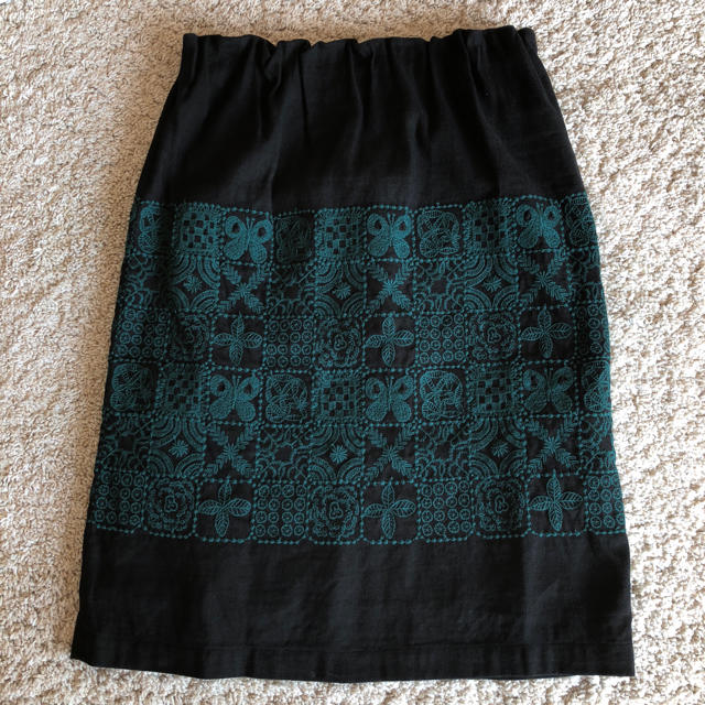 mina perhonen(ミナペルホネン)のmonmon様専用です レディースのスカート(ひざ丈スカート)の商品写真